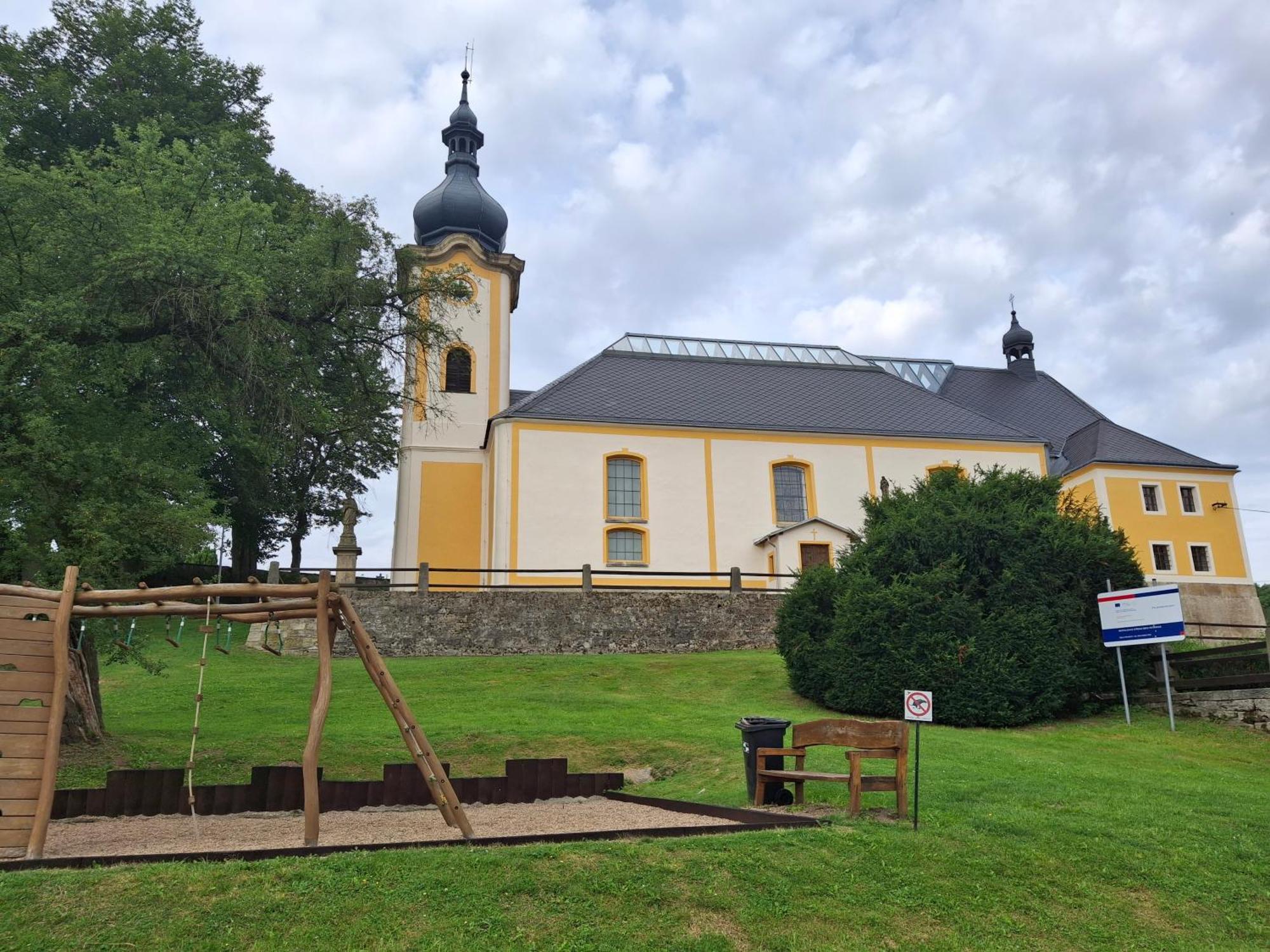 Ubytovani U Kostela Ústí nad Labem Exterior foto